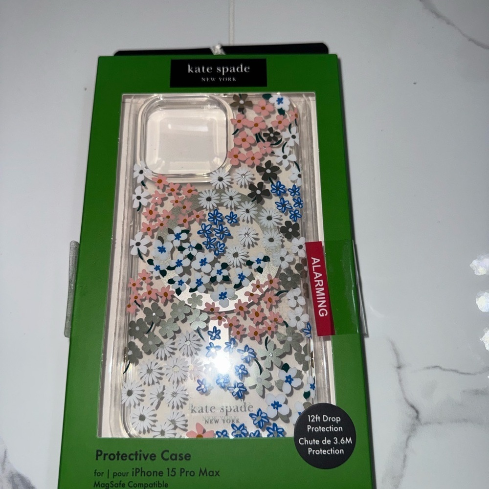Kate Spade iPhone 15 Pro Max Case! - Picture 3 of 3